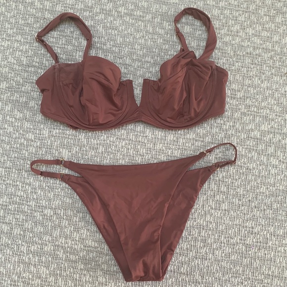 MONDAY SWIMWEAR Clovelly Bikini Set - Picture 2 of 4